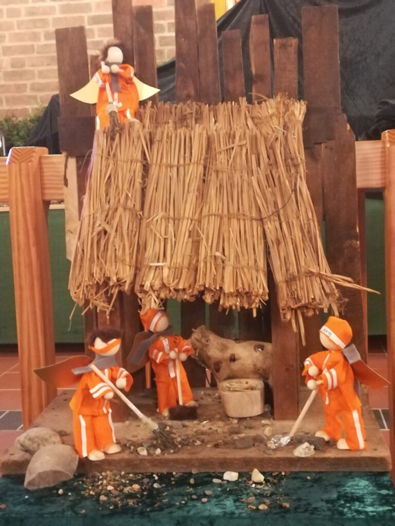 Dieses Bild hat ein leeres Alt-Attribut. Der Dateiname ist gute-Geister-768x1024.jpg